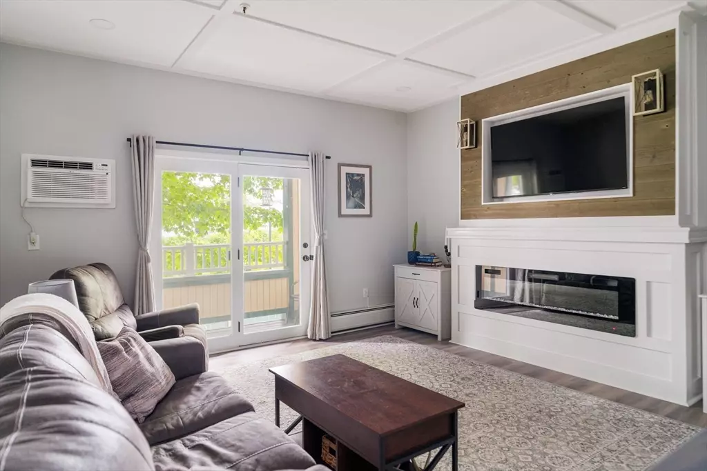 Everett, MA 02149,38 Carter Street #112