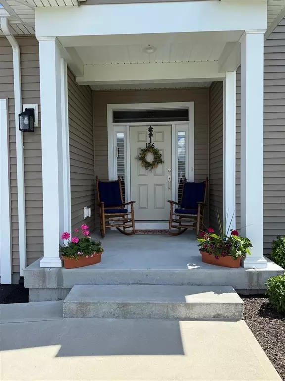 Northbridge, MA 01588,186 Stone Hill Drive #186