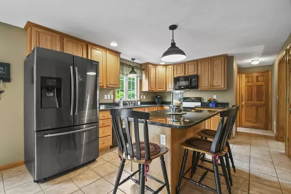 Rutland, MA 01543,18 Jackson Avenue