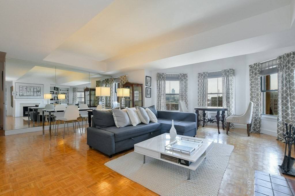 Boston, MA 02115,416 Commonwealth Ave #620