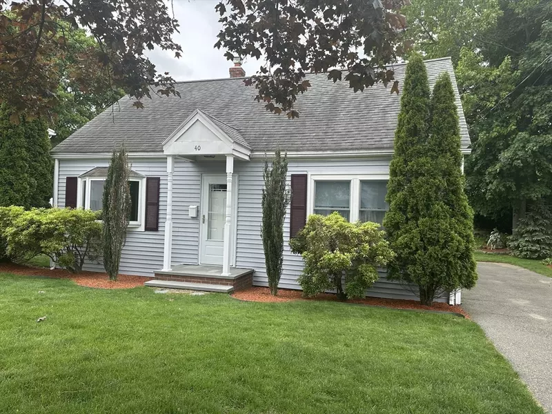 40 Elmwood Circle, Peabody, MA 01960