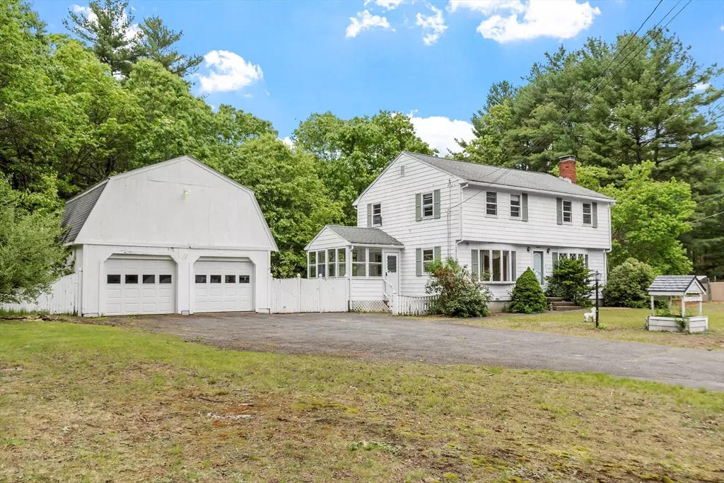 Tewksbury, MA 01876,70 Ronald Dr