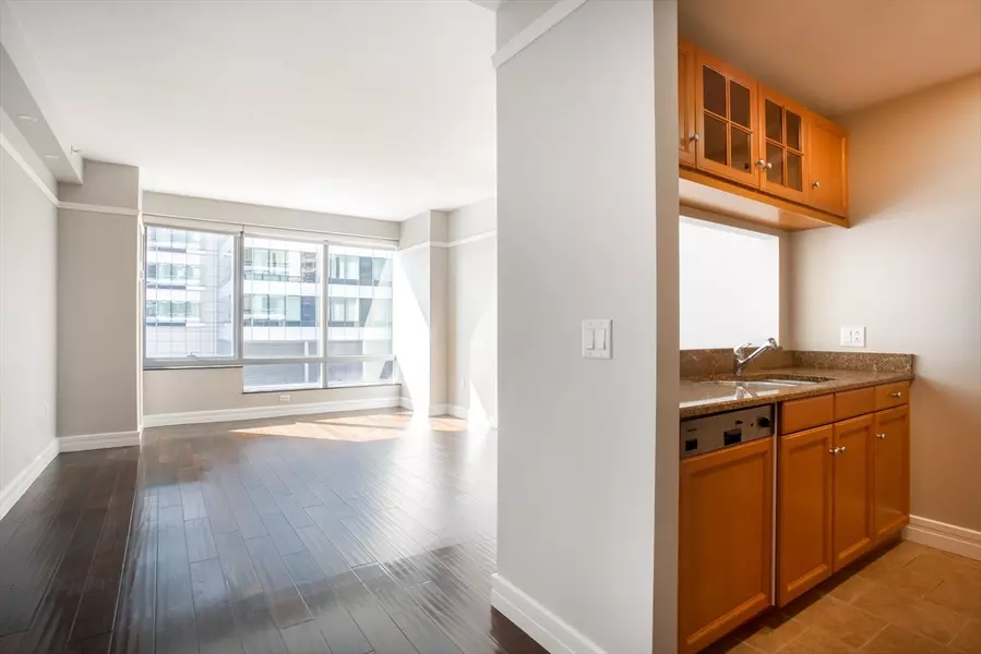 1 Avery St #11C, Boston, MA 02111