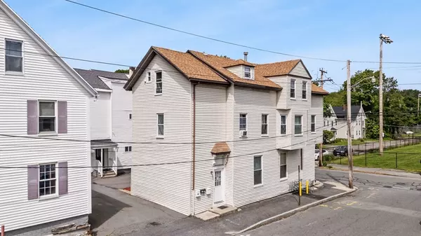 Taunton, MA 02780,52 Adams St