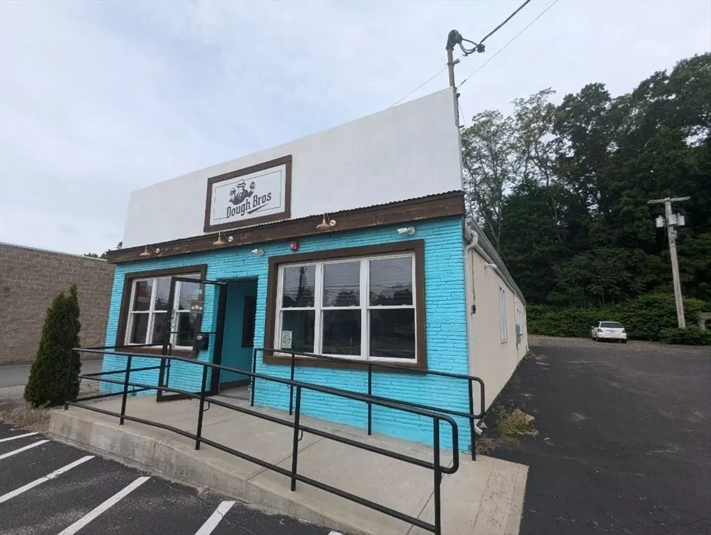 Cranston, RI 02920,490 Atwood Ave
