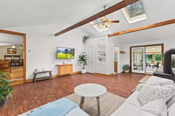 Bridgewater, MA 02324,60 Paddock Rd