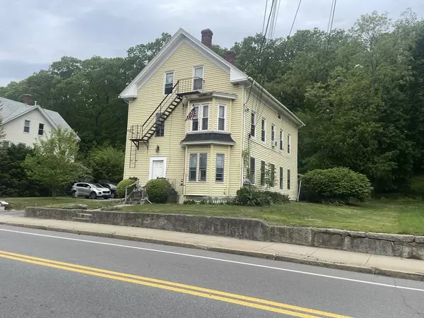 Blackstone, MA 01504,28 Main St