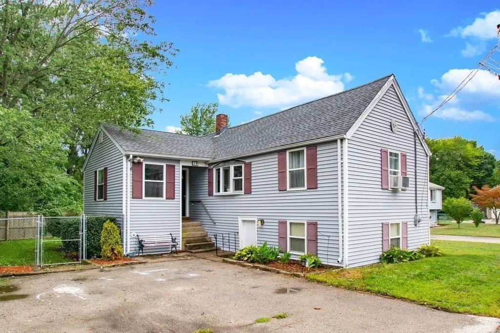 Rockland, MA 02370,30 Deering Sq