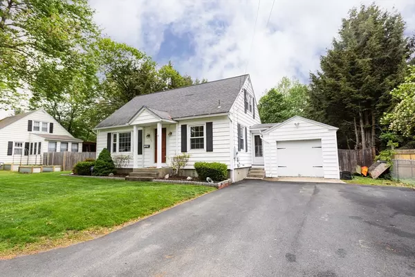 Pittsfield, MA 01201,17 Leslie Dr