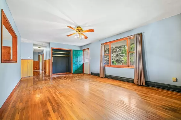 Fairhaven, MA 02719,20 Roy Street