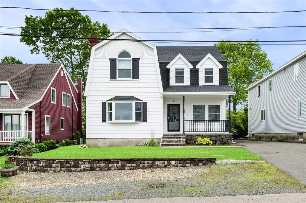 Swampscott, MA 01907,65 Prospect St