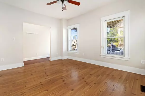 Malden, MA 02148,127-129 Franklin St