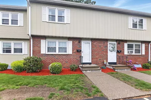 78 Yorktown Ct #78, Chicopee, MA 01020