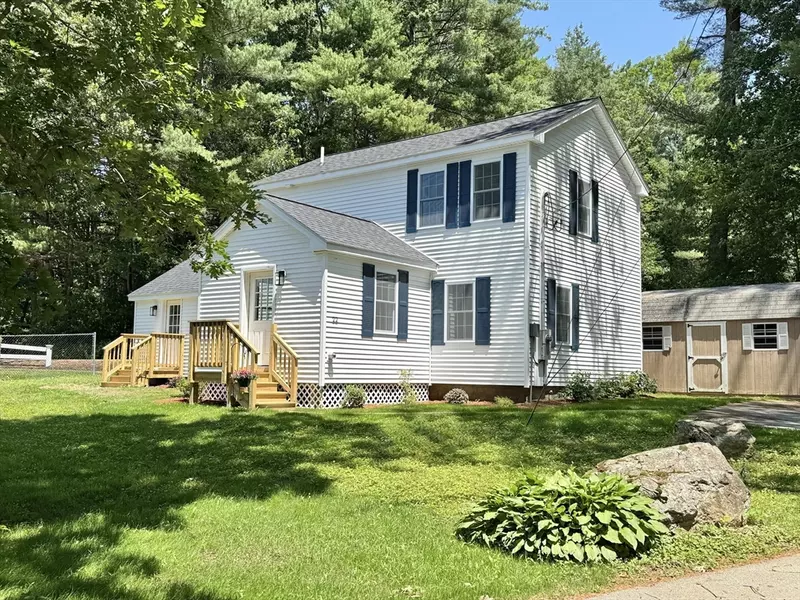 22 Mountain Brook Road, Sturbridge, MA 01566
