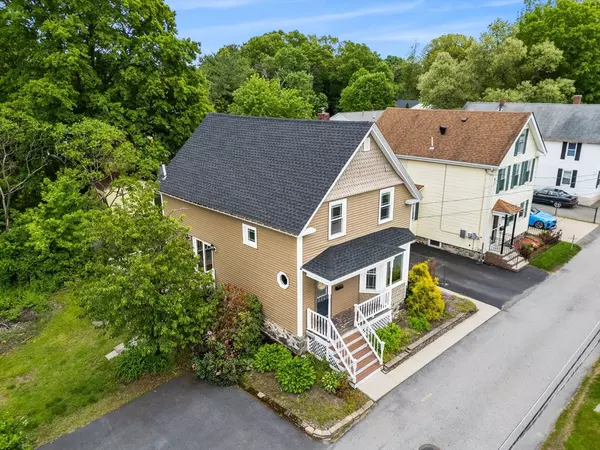 Methuen, MA 01844,19 Brown Ct