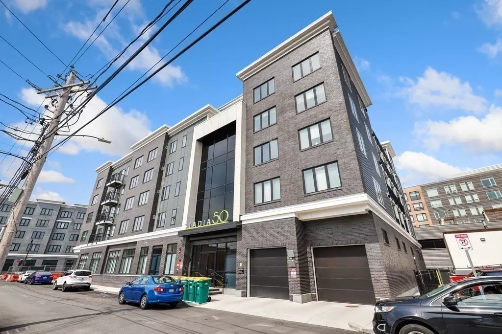 Boston, MA 02135,50 Hichborn St #310