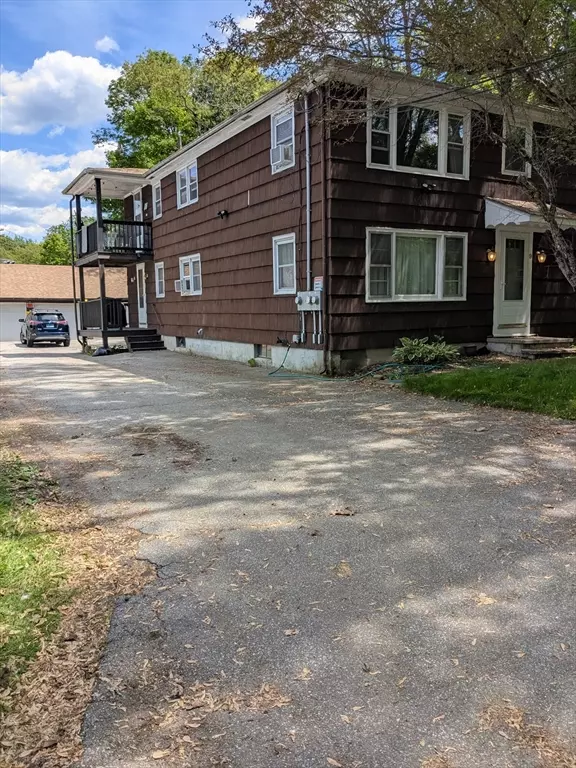 Dudley, MA 01571,9 New Boston Rd