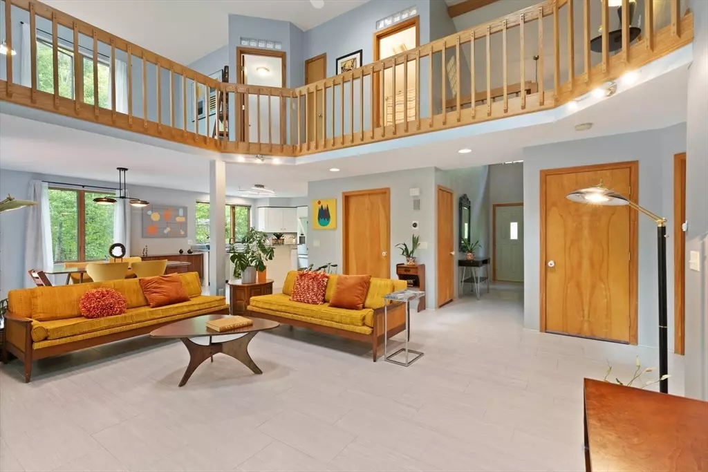 Fitchburg, MA 01420,887 High Rock Rd