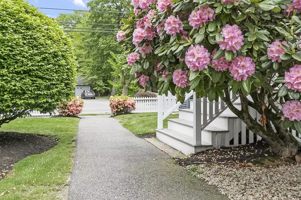 Andover, MA 01810,50 High Street #15