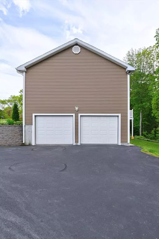 Dudley, MA 01571,66 Eagle Dr