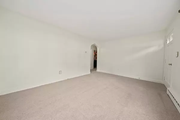 Canton, MA 02021,34 Birchcroft Rd
