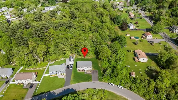 Dighton, MA 02764,983 Stonegate Landing