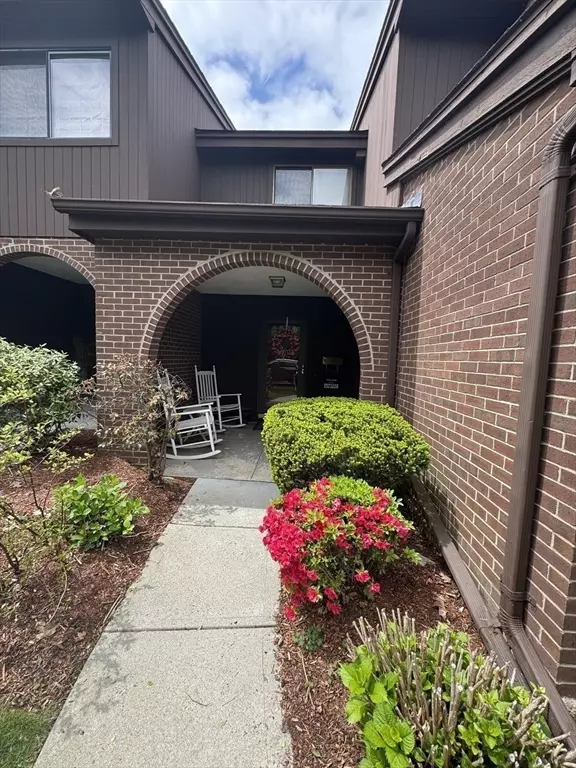 Peabody, MA 01960,51 Tamarack Ln #51