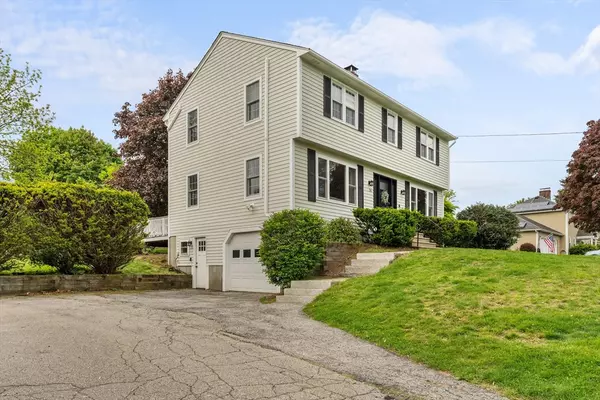 Sutton, MA 01590,26 Dodge Rd