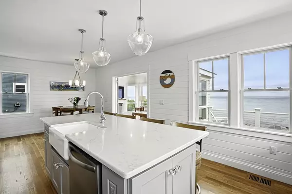 Plymouth, MA 02360,107 Seaview Dr
