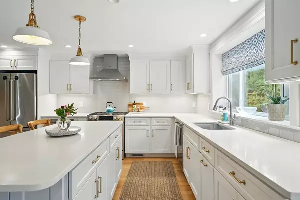 Duxbury, MA 02332,20 Stoney Brook Cir