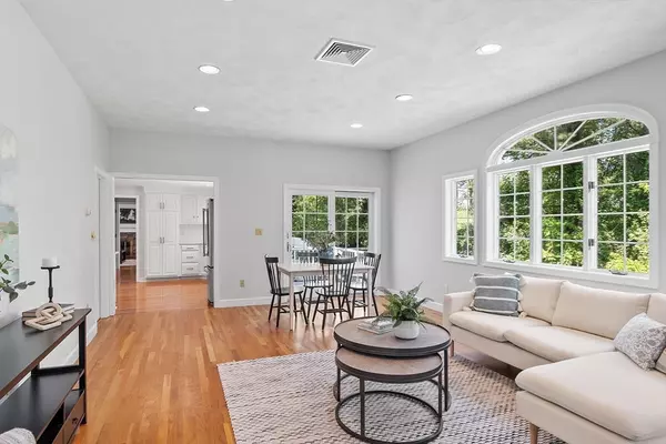 Winchester, MA 01890,21 Johnson Rd