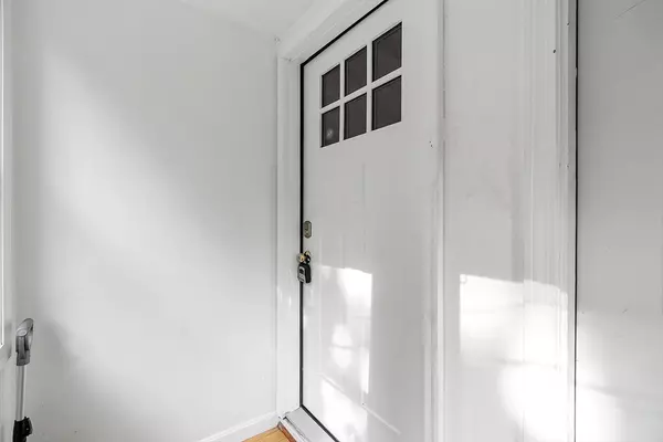 Northborough, MA 01532,12 Allen Ct #12