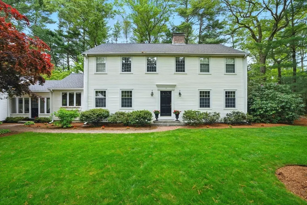 Duxbury, MA 02332,19 Flint Locke Dr