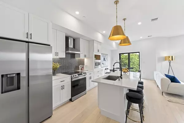 Boston, MA 02128,7 Wordsworth #PH6