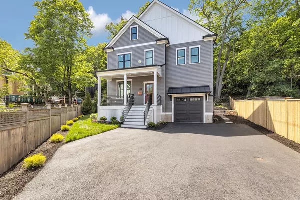 659 South Street, Boston, MA 02131