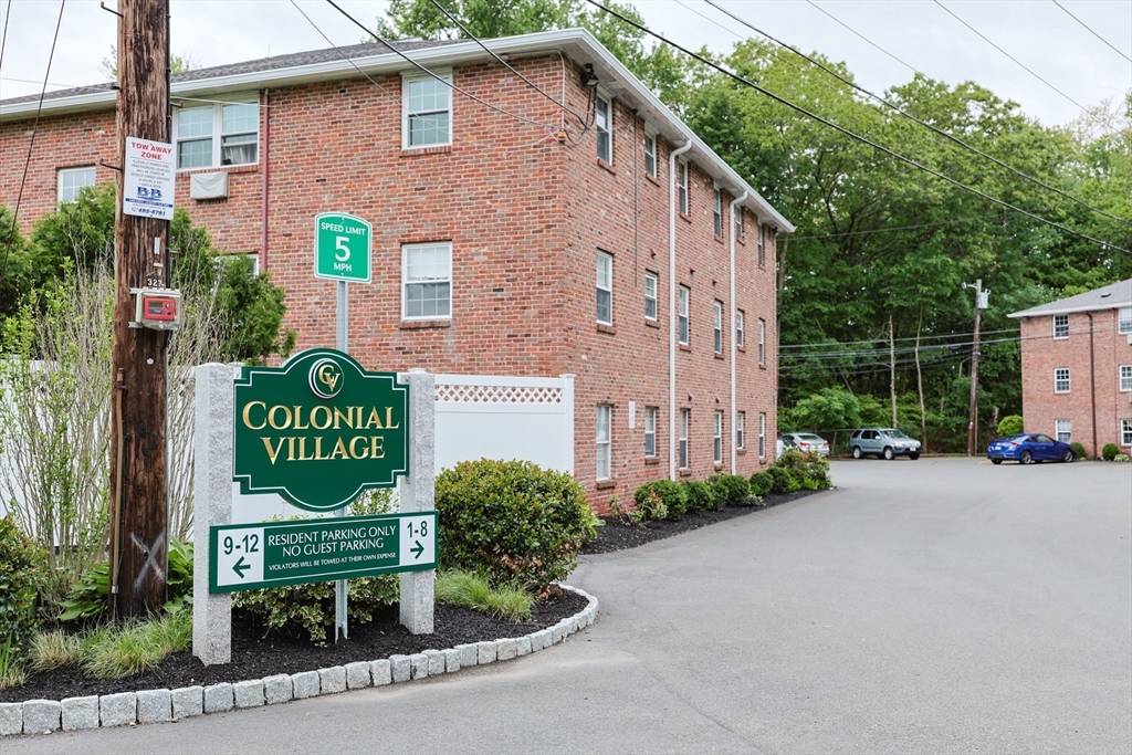 2 Colonial Village Dr #3, Arlington, MA 02474