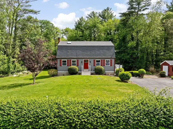 Hanson, MA 02341,404 Holmes St