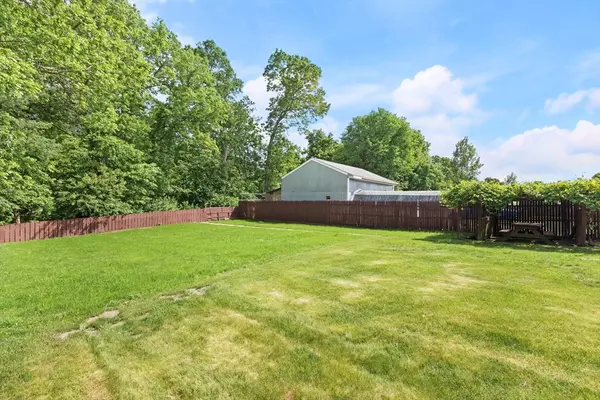 Taunton, MA 02780,24 Roosevelt St