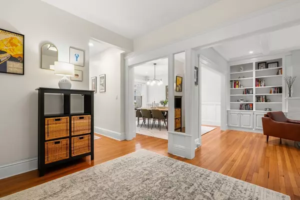 Brookline, MA 02446,183 Babcock Street #1