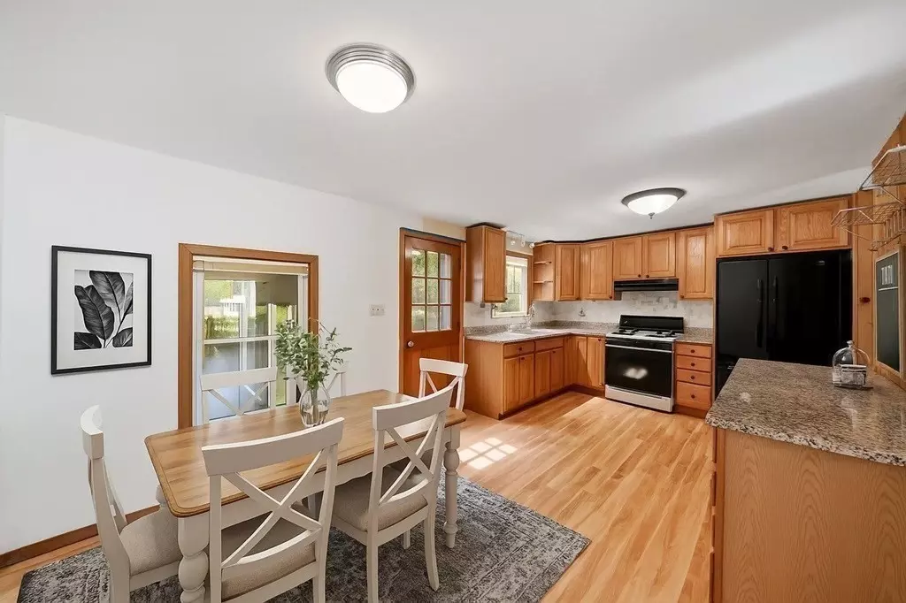 Hanson, MA 02341,52 Richard Rd