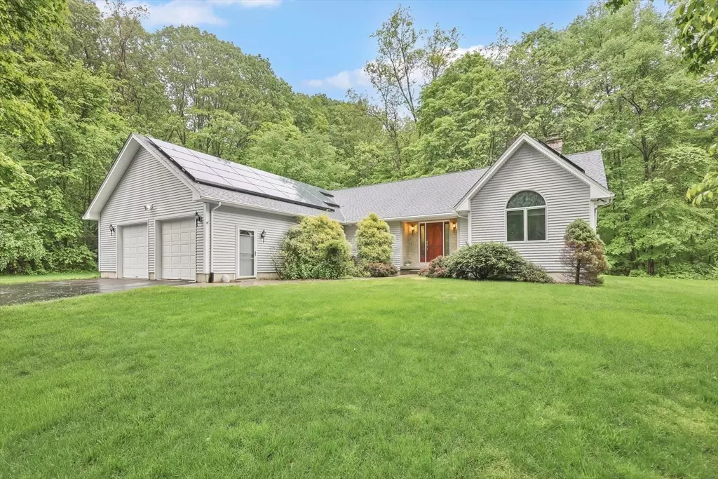 Wilbraham, MA 01095,514 Mountain Rd