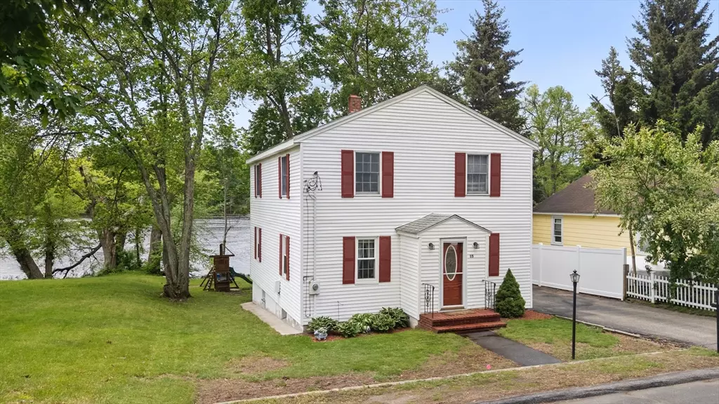 Methuen, MA 01844,15 Dale St