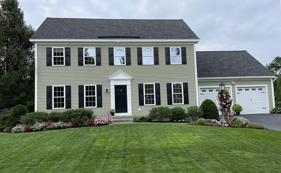 14 Cavite St, Devens, MA 01434