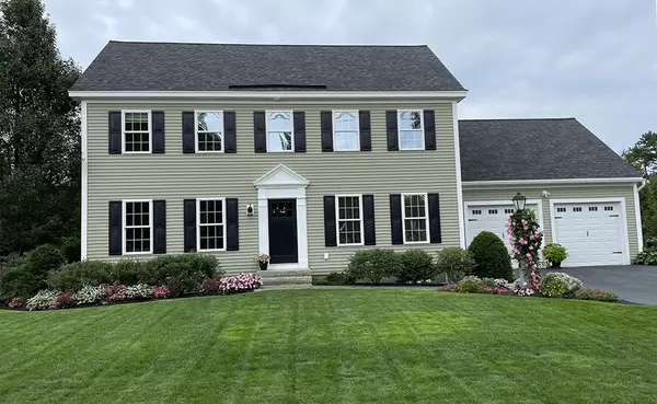 14 Cavite St, Devens, MA 01434