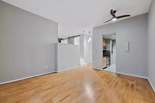 Boston, MA 02127,350 W 4th St #103