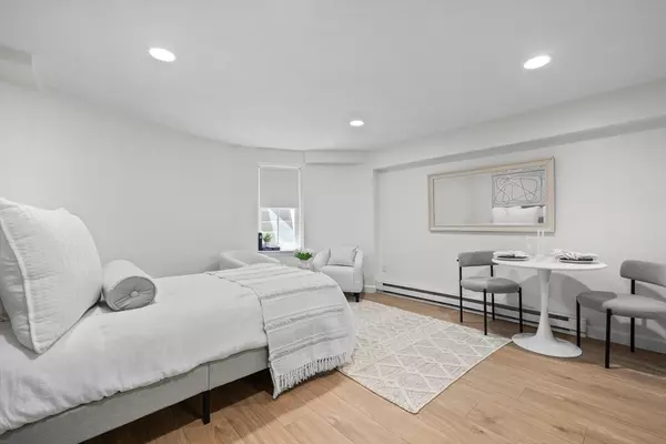 Boston, MA 02118,673 Tremont #7