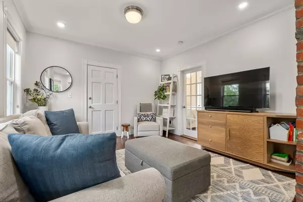 Boston, MA 02129,74 Rutherford Ave #3