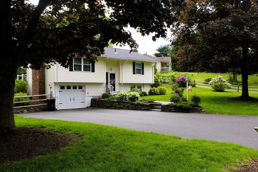 13 Laurana Ln, Hadley, MA 01035