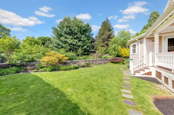 Medford, MA 02155,93 Mystic Street