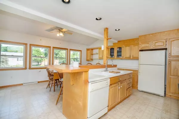 Newburyport, MA 01950,9 Bowlen Ave